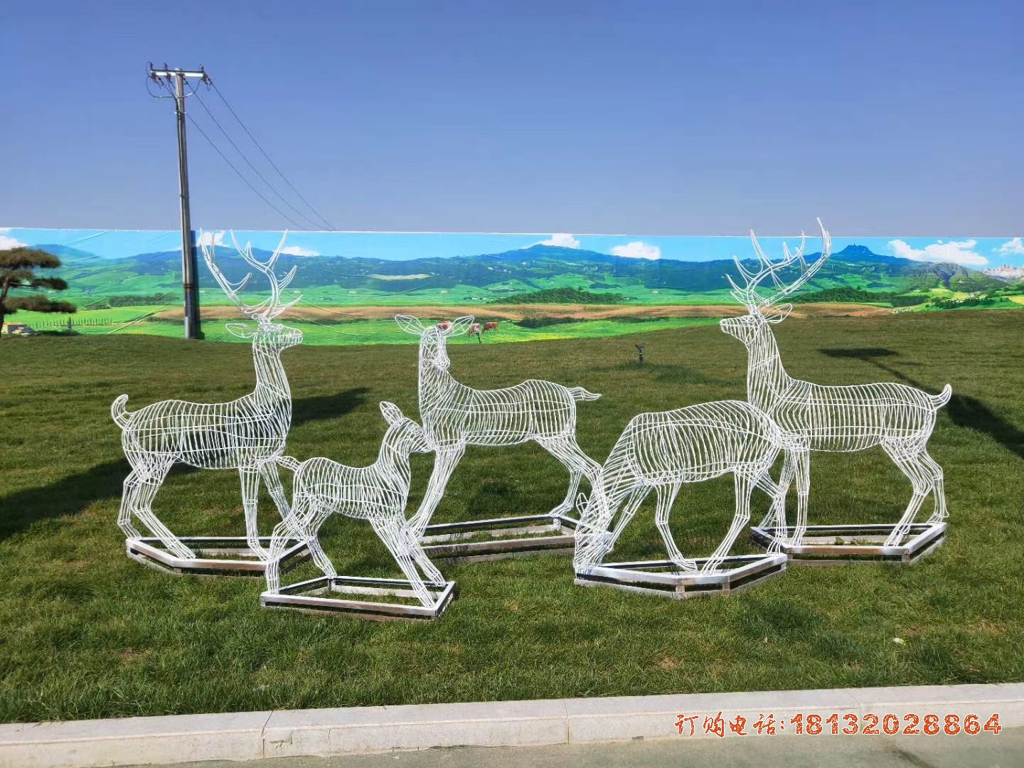 草原不锈钢镂空鹿雕塑