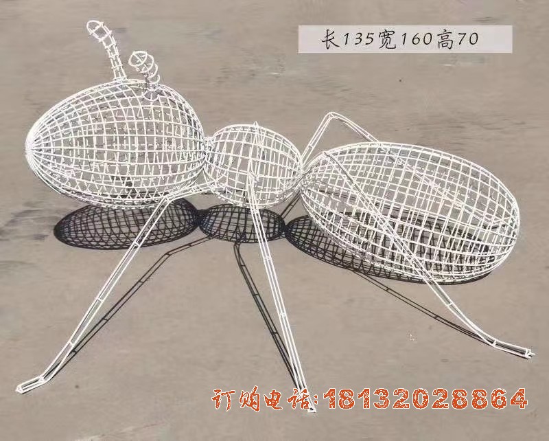 不锈钢镂空蚂蚁景观雕塑