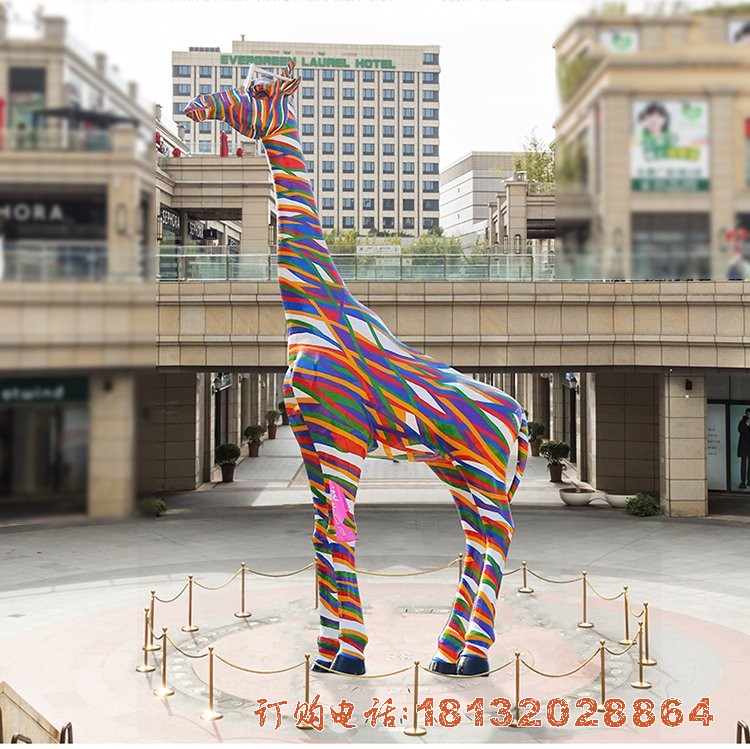 玻璃钢大型长颈鹿雕塑