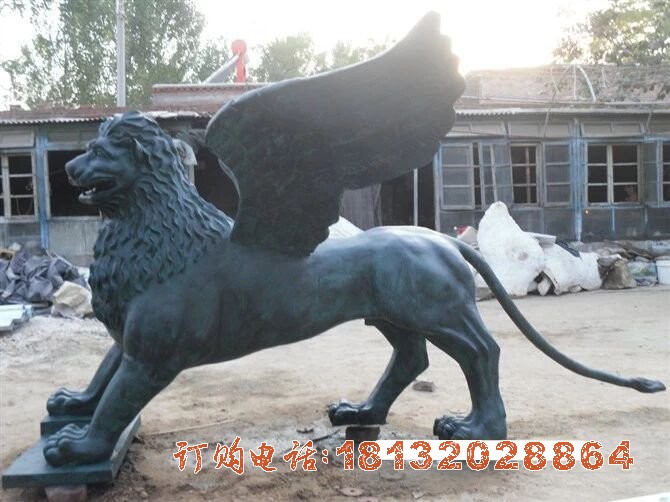 青铜飞狮雕塑
