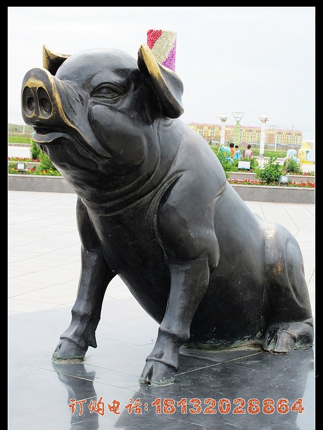 十二生肖动物猪铜雕