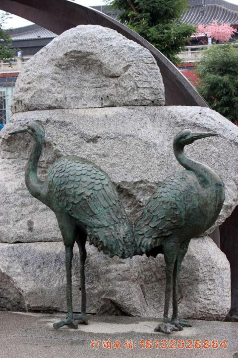 青铜仙鹤公园动物雕塑