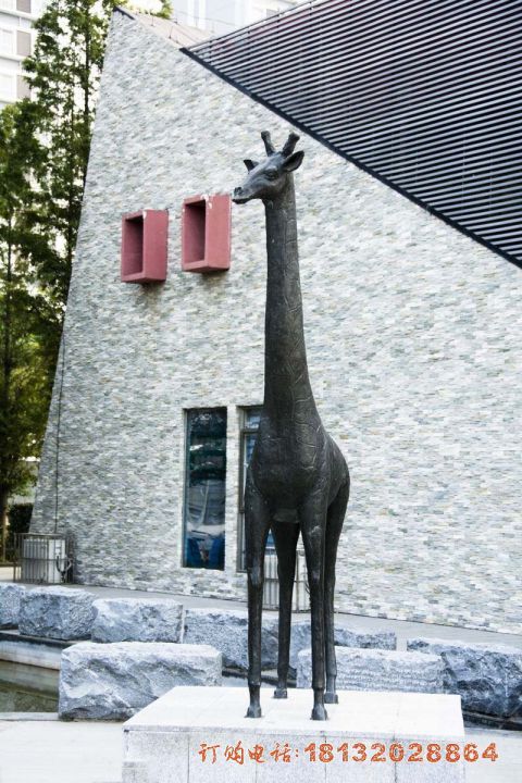 铜雕长颈鹿公园动物雕塑