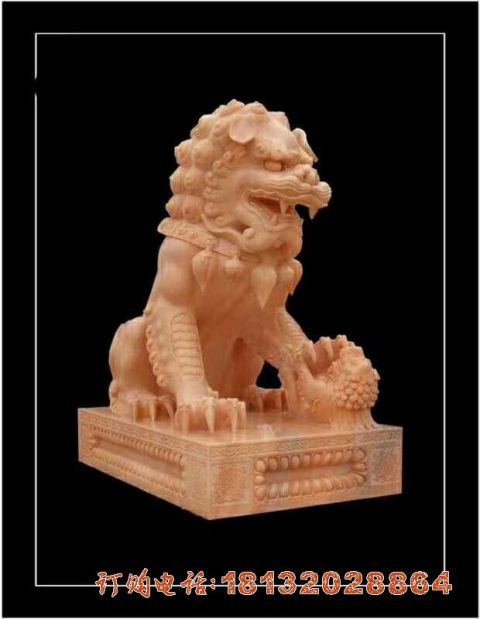 晚霞红故宫狮子雕塑
