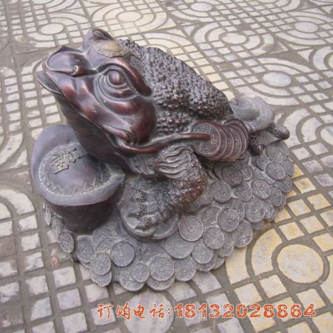 铸铜金蟾雕塑