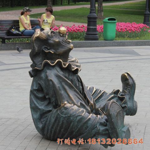 步行街小丑表演铜雕